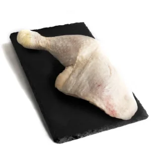 muslo de pollo limpio