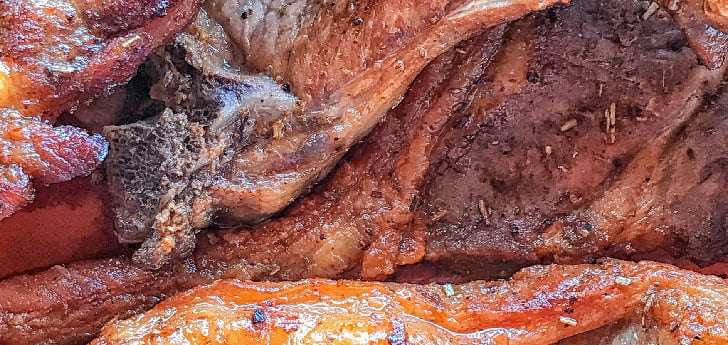 Espalda de ternasco al horno piel crujiente Carnicería Víctor Salvo